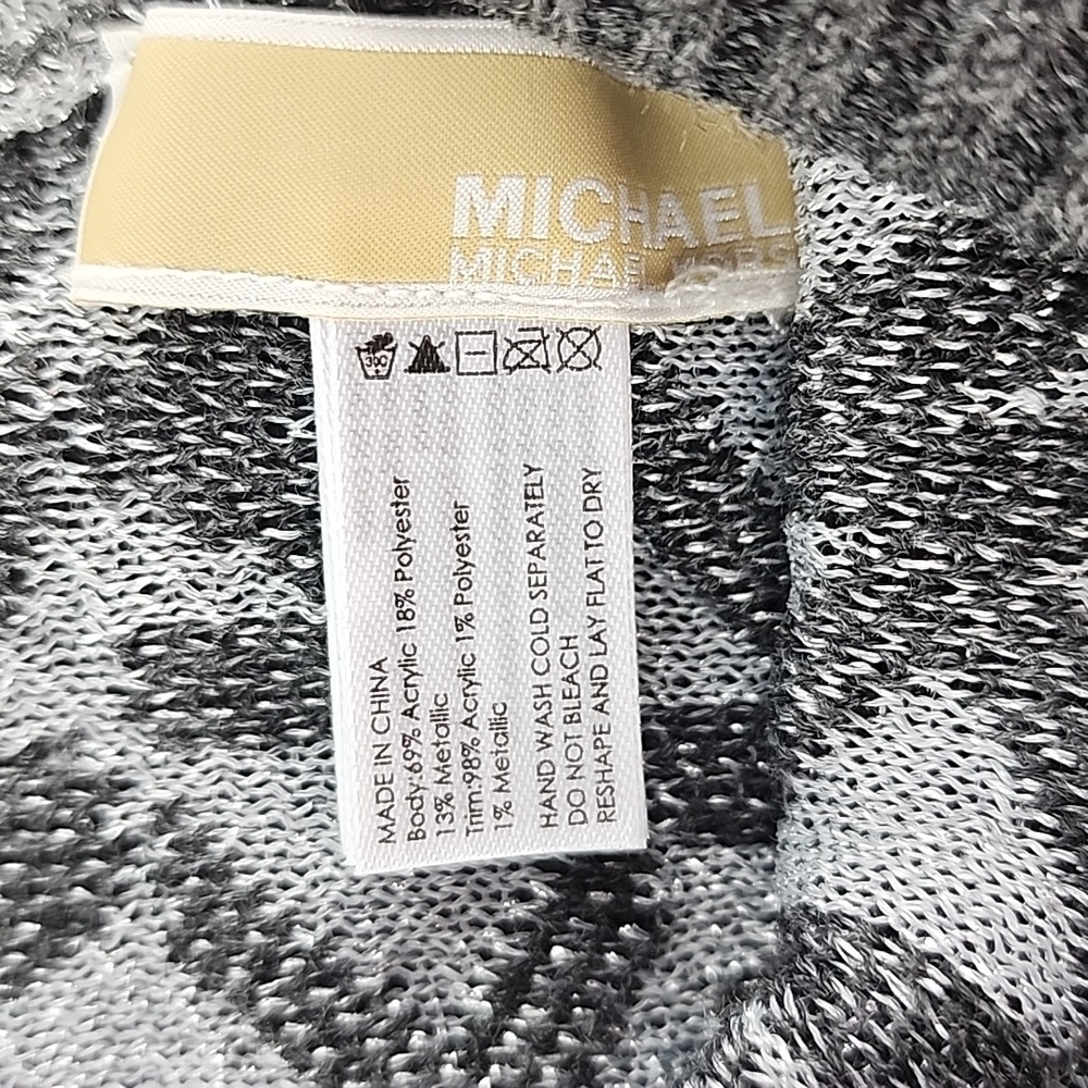 MICHAEL Michael Kors Women's Hat & Scarf Gift Box Set MK Monogram Silver OS - Picture 7 of 11